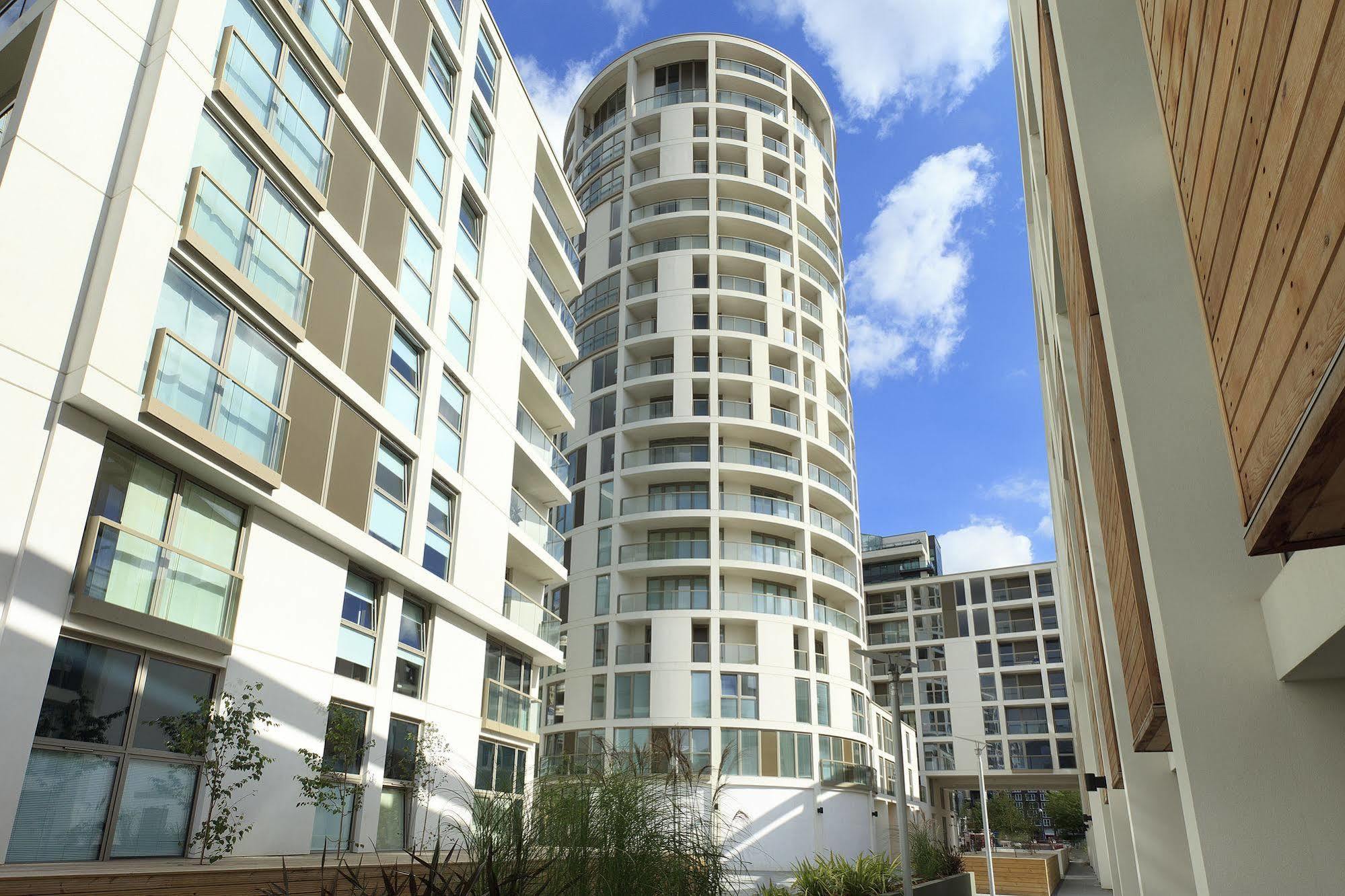 Saco Canary Wharf - Trinity Tower Лондон Екстериор снимка